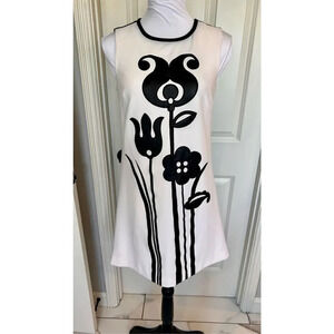 Victoria Beckham Black/White‎ Mod Tulip Appliqué Mini Dress for Target Size XS
